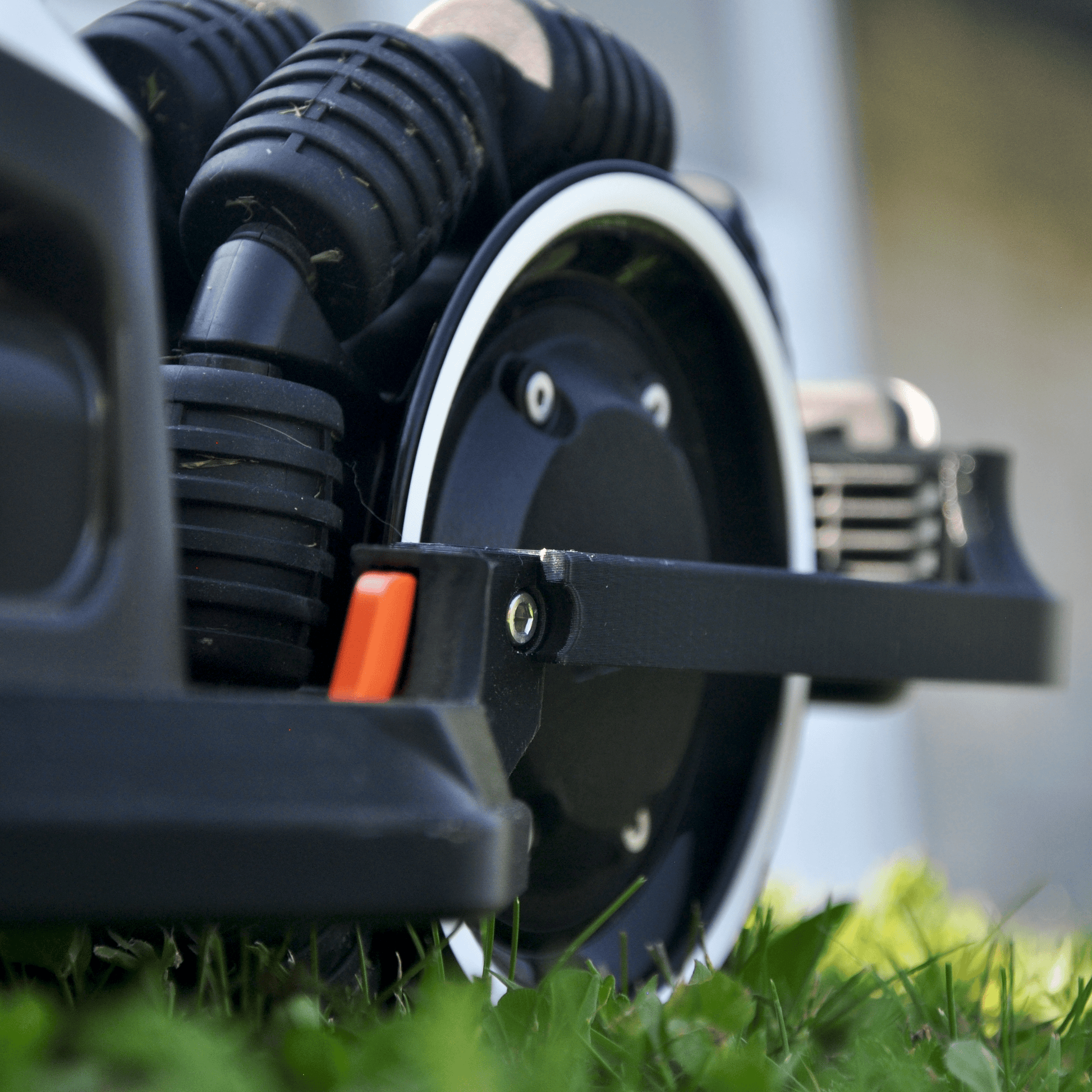 Mammotion Luba 2 AWD 3000X / 5000X / 10000X – Seitenschutz (ab Modelljahr 2025) - Exact Designs