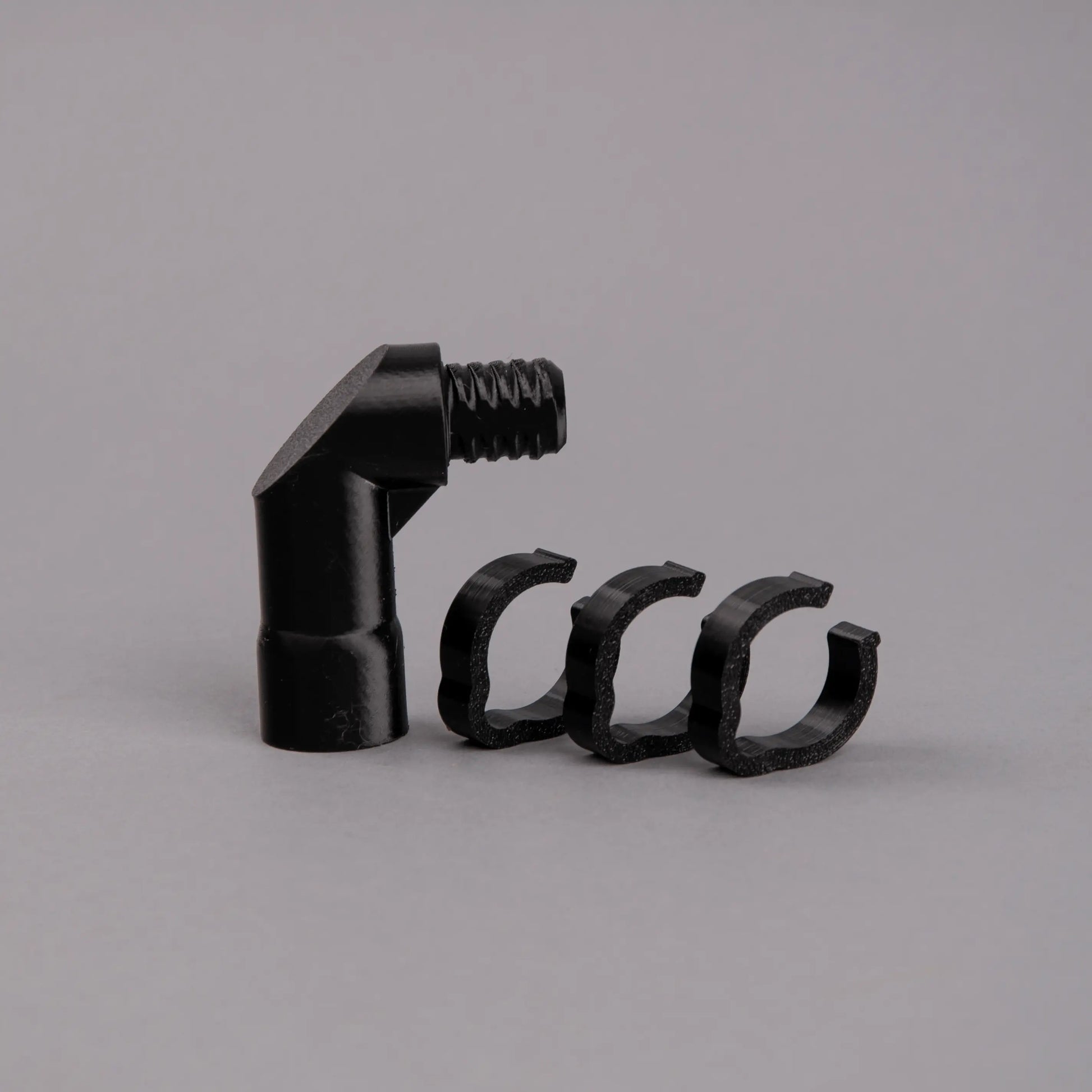 Mammotion Luba Mini & Yuka Mini – RTK - Antennenhalter Adapter (90° - Winkel) - Exact Designs