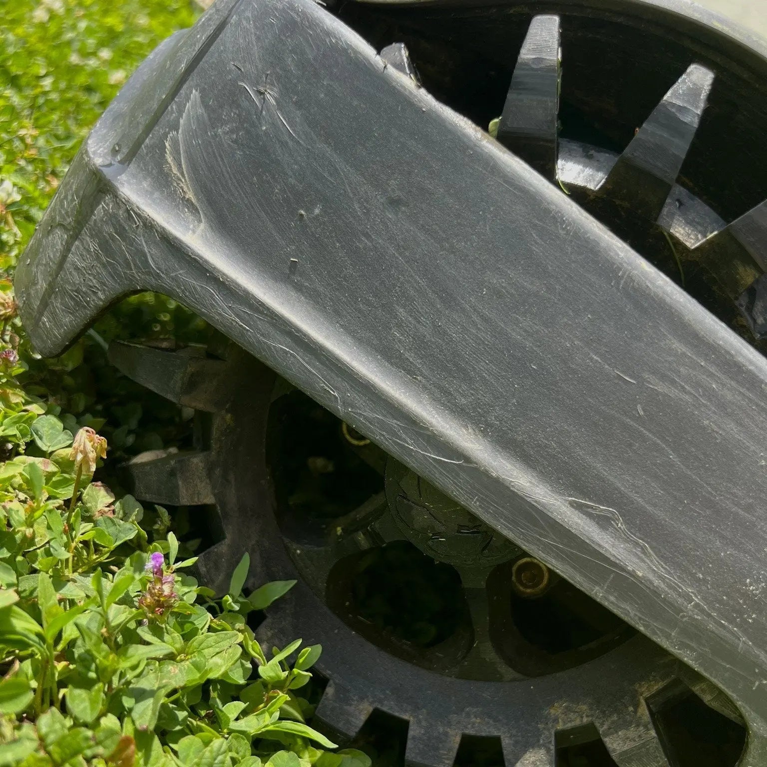 Spiked Wheels für Gardena Sileno City & Life – Verbesserter Grip und Traktion - Exact Designs